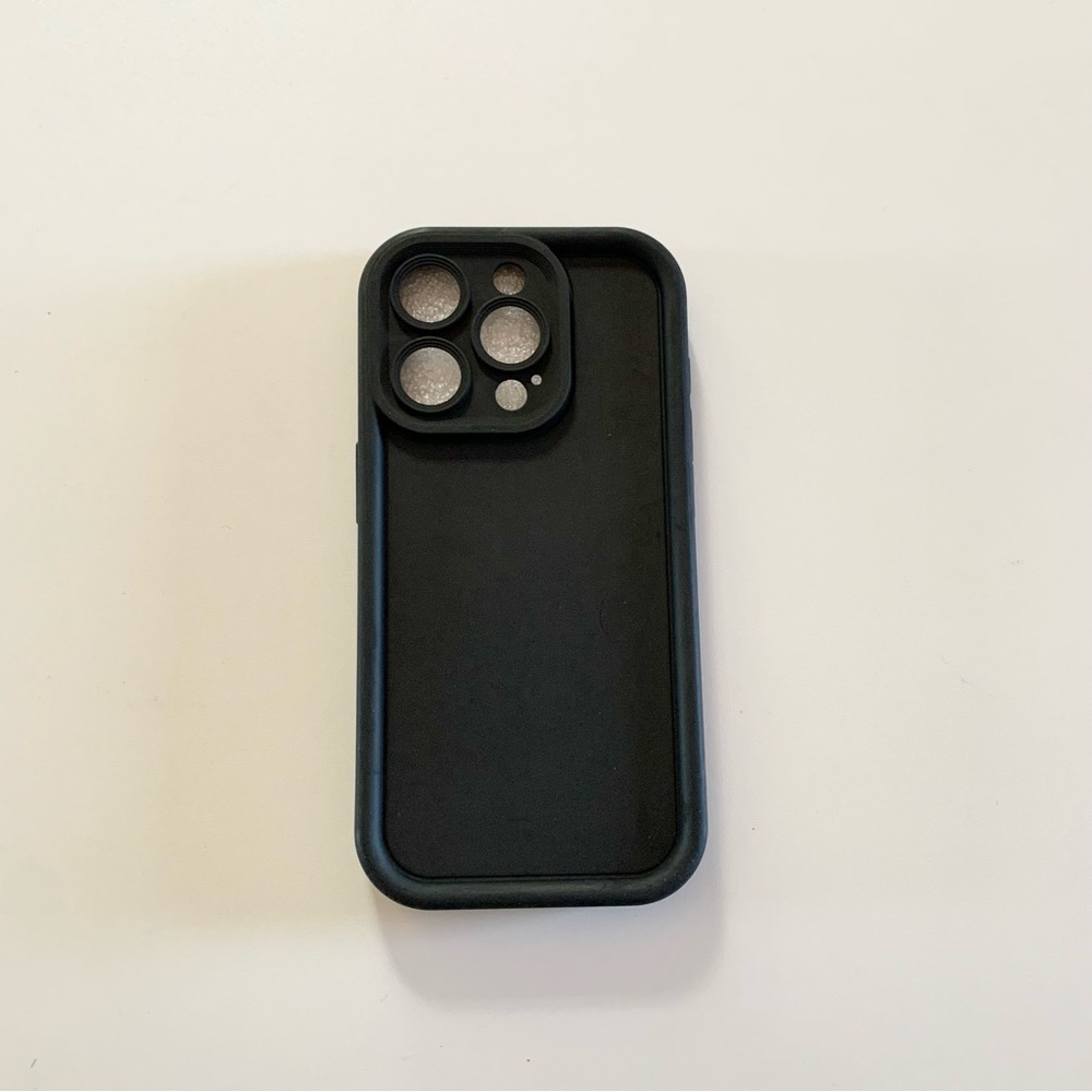 Black Solid Silicone Iphone 15 Pro Phone Case
